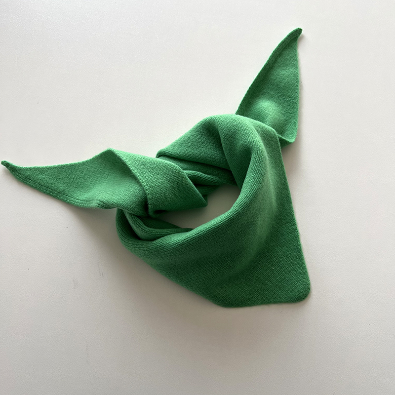 BI入走秀款 轻奢小众MHL百搭三角型羊毛保暖 围脖小方巾男女同款