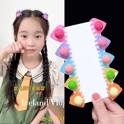 儿童小抓夹童话里的小松鼠