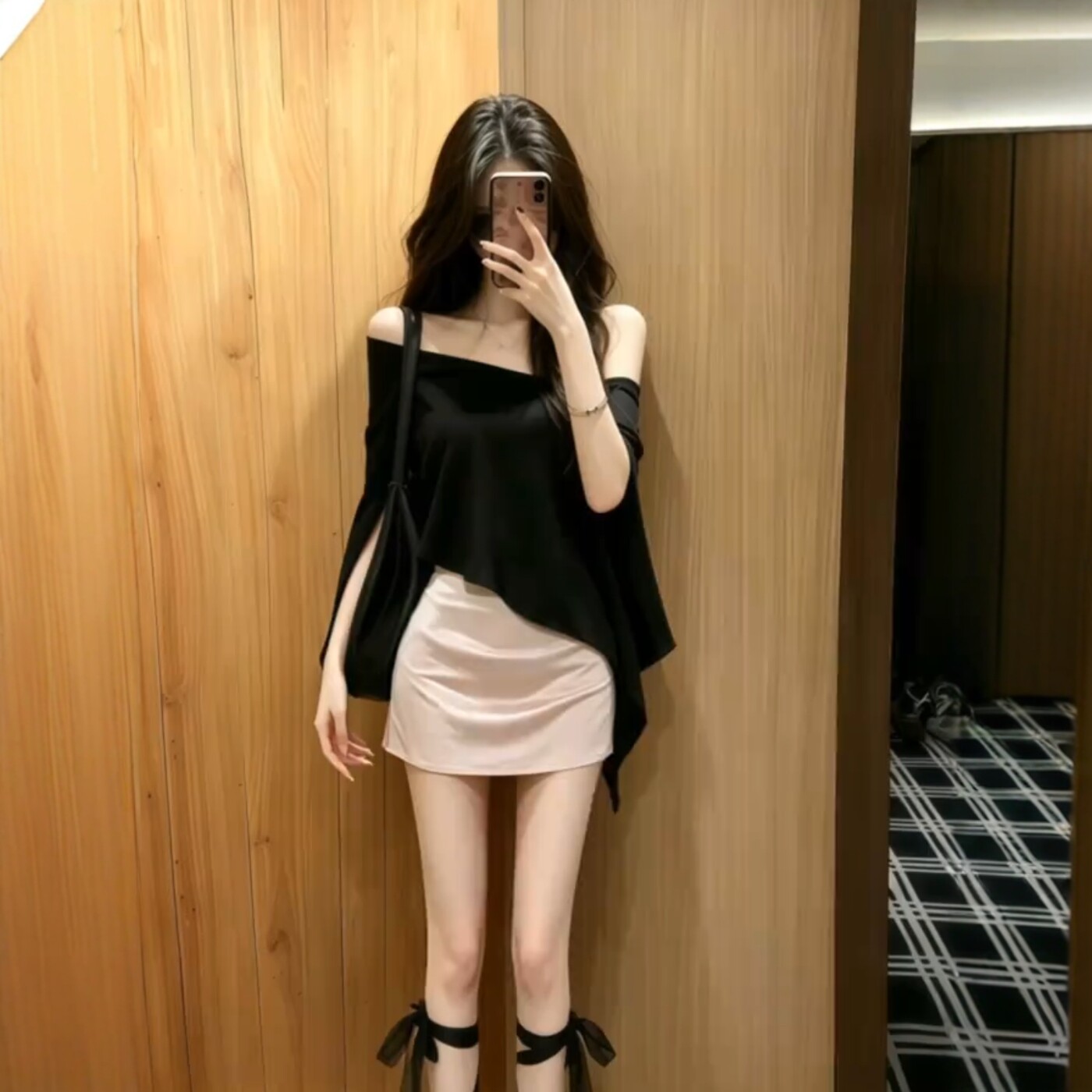 气质御姐风黑色斜肩上衣包臀短裙套装女夏季新款高腰款显瘦两件套
