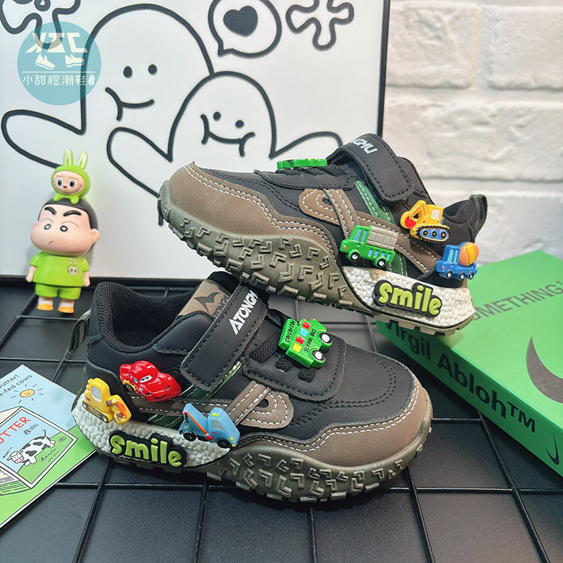 男童小汽车皮面运动鞋宝宝儿童男款男孩鞋子炸街痞帅2026新款爆款