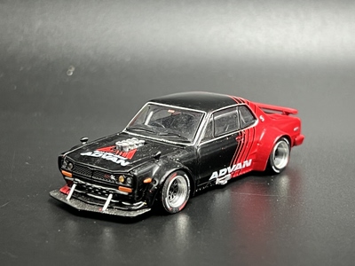 POPRACE 1/64 日产 SKYLINE GTR V8 DRIFT ADVAN 合金车模 散瑕