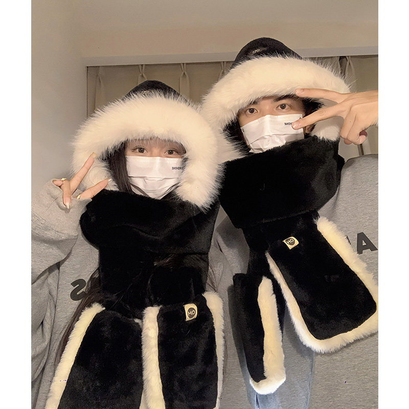 情侣款毛绒护耳帽子秋冬保暖帽子围巾手套一体防风骑车帽女雷锋帽