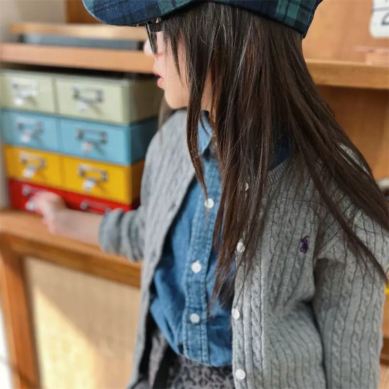 儿童毛衣开衫春秋季男女童洋气刺绣小标麻花针织衫百搭时尚外套潮