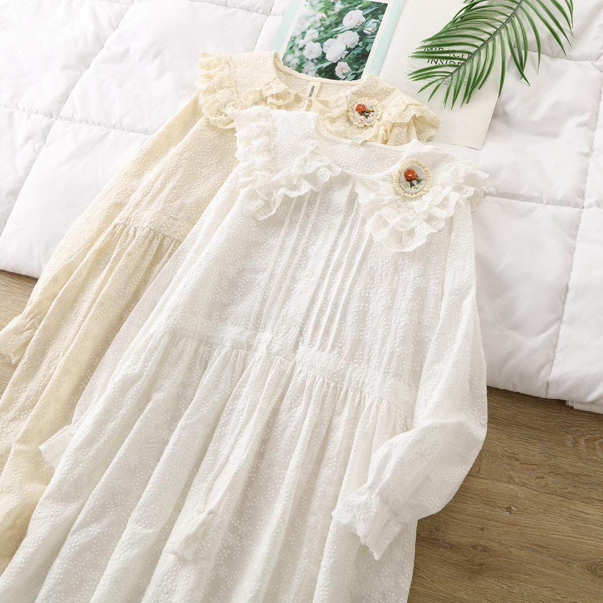 森系文艺重工刺绣娃娃领长袖连衣裙田园风蕾丝仙女裙中长款温柔风