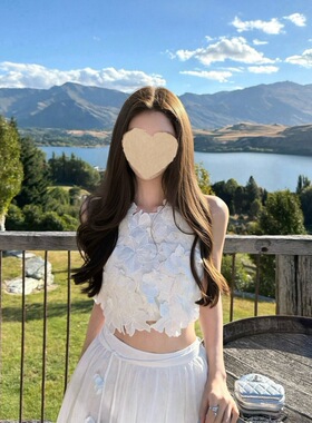 早安樊樊「Queenstown」短款重工立体花朵上衣+系带半身长裙套装