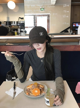 灰色内搭打底衫女秋冬2025新款撞色拼接手袖袖套修身长袖内搭上衣