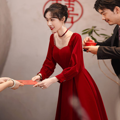 敬酒服新娘2025小个子结婚订婚回门大码法式丝绒敬酒礼服高腰显瘦