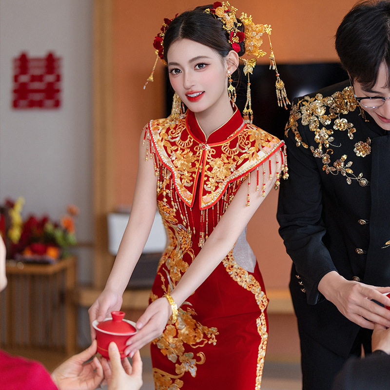 高级感新中式丝绒掐腰旗袍订婚礼服2026新款婚礼敬酒服红色礼服女
