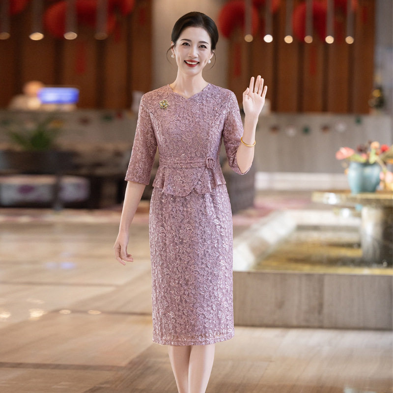2026春新款妈妈高端礼服裙粉色红色蕾丝荷叶边喜婆婆婚宴装小个子