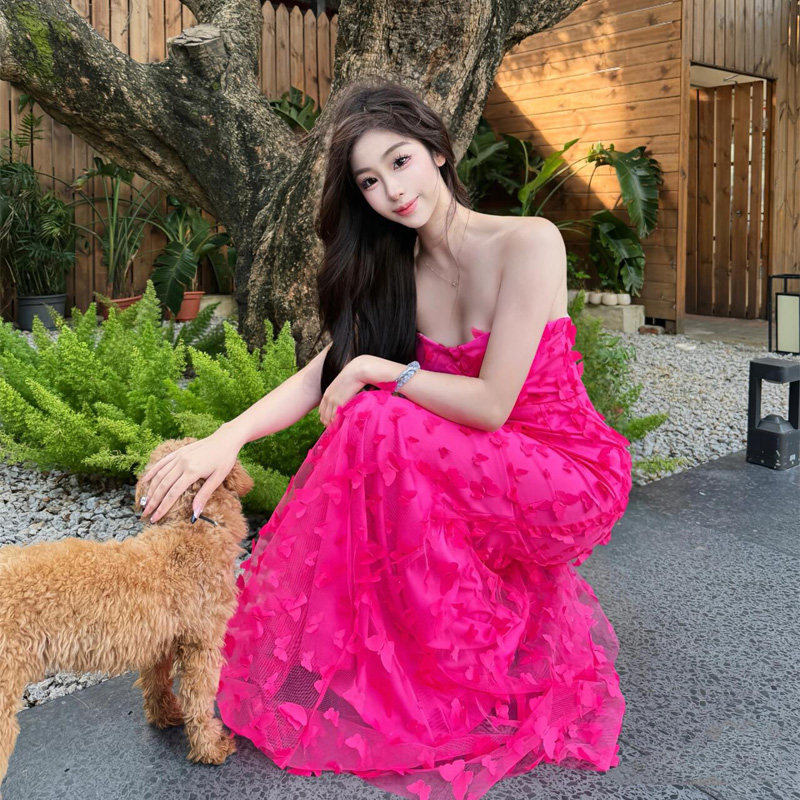 法式抹胸玫红色婚礼晨袍女新娘订婚结婚晨拍礼服高级感连衣裙显瘦