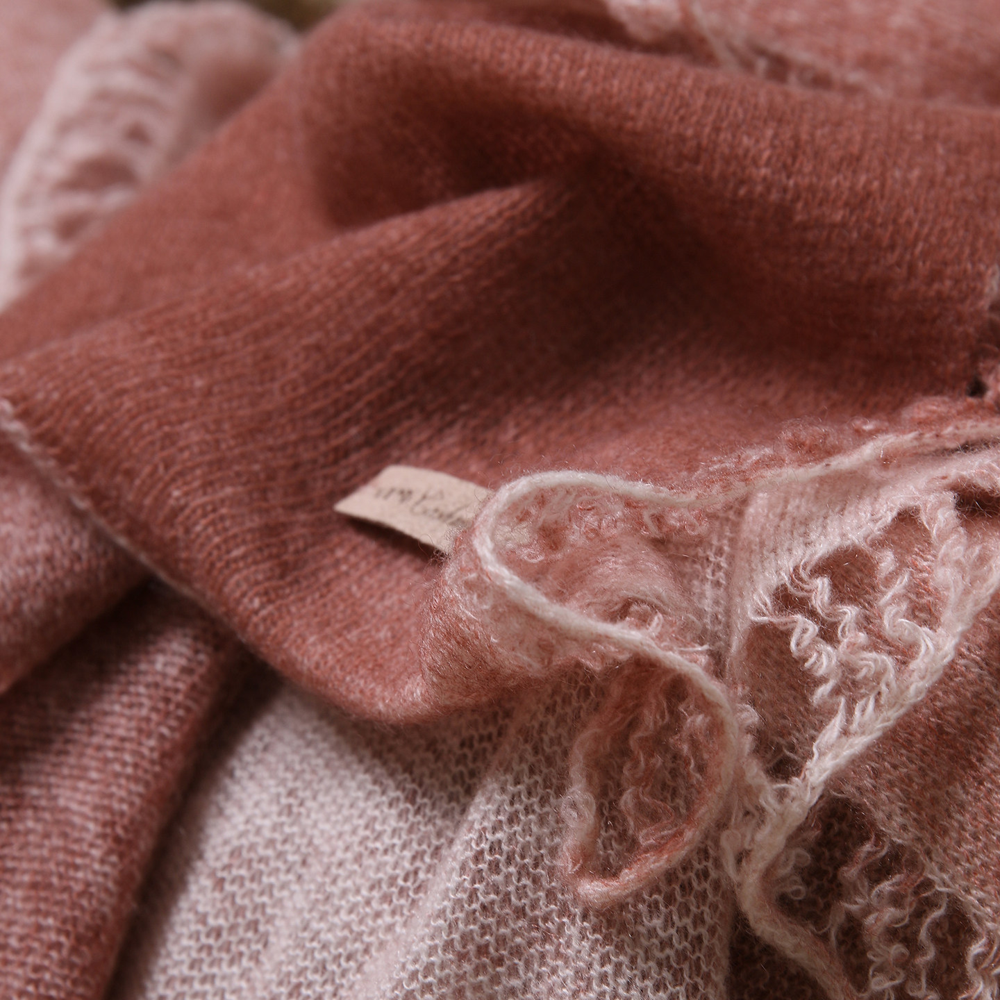 APCSHOP 秋冬新款复古针织手工喷绘纯山羊绒围巾女士围脖外搭披肩,服饰配件/皮带/帽子/围巾,围巾/丝巾/披肩,淘宝优惠券,粉丝福利购,淘宝优惠卷