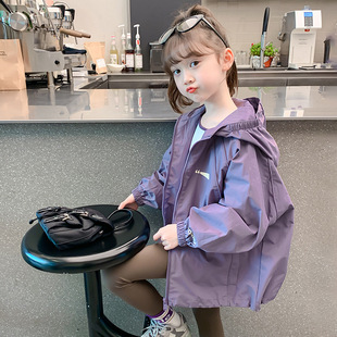 女童冲锋衣外套2026春秋冬季新薄款风衣加厚夹棉洋气连帽夹克上衣