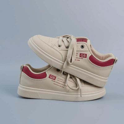 福建晋江品牌女鞋丽爱芳小白鞋2024秋季新款休闲鞋女士百搭板鞋子