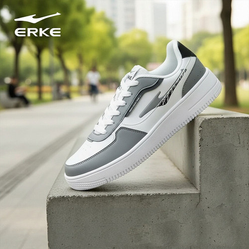 鸿星尔克男士秋季透气小白板鞋