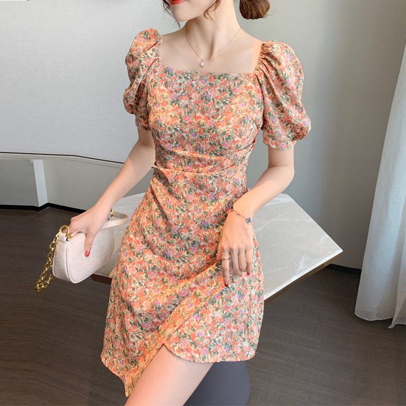 2020新款仙女都爱泡泡袖法式方领不规则收腰显瘦碎花连衣裙女夏装
