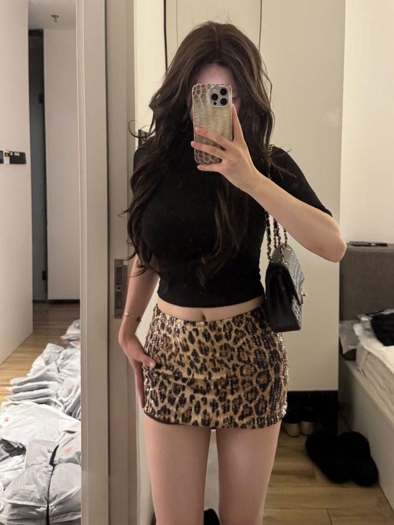 美式辣妹时髦套装黑色正肩半高领短袖上衣女豹纹短裙新款两件套潮