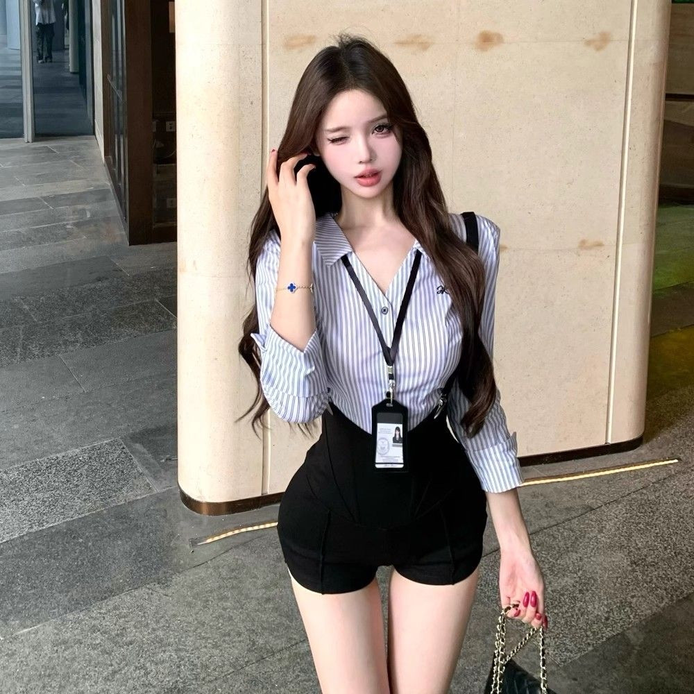 御姐通勤风套装女纯欲收腰条纹衬衫新款背带短裤潮一整套ootd穿搭