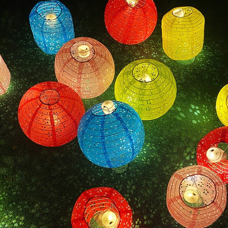 春节彩色镂空投影游园活动纸灯笼装扮用品猜灯谜语字谜手提宫定制