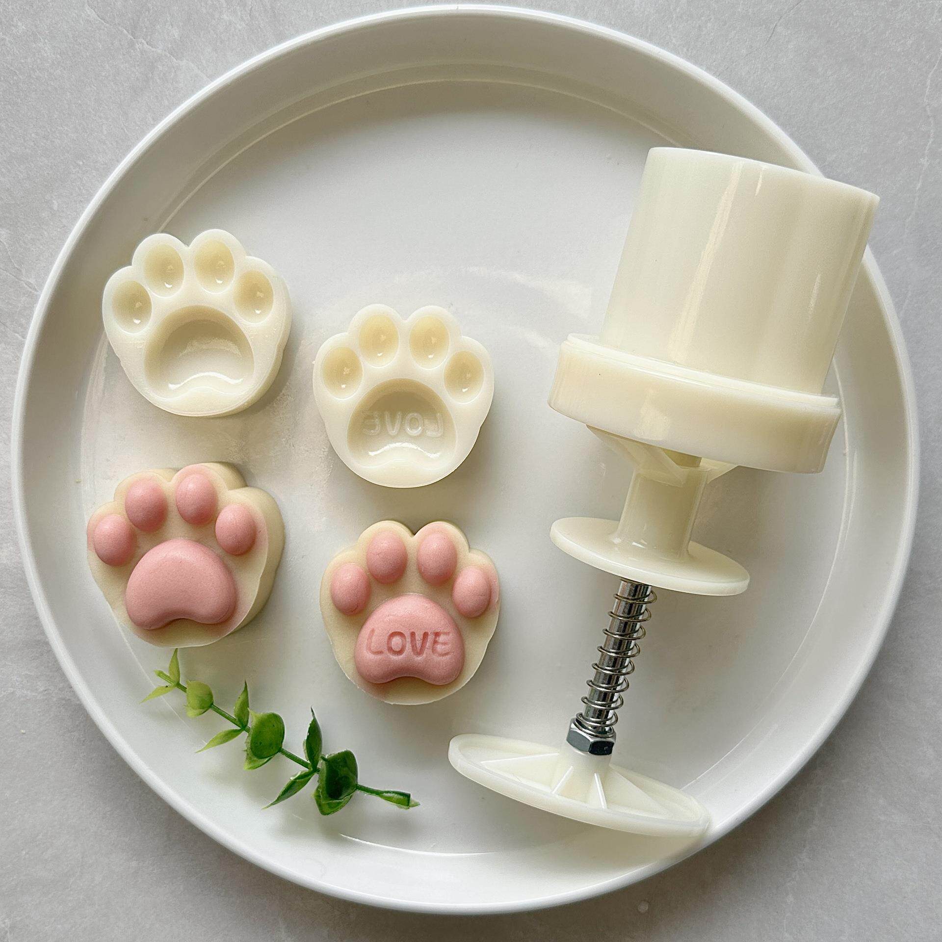 2026款50克立体猫爪烘焙模具套装 可爱猫抓手压式月饼绿豆糕点模