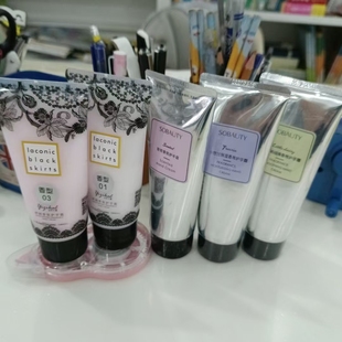 真我COCO牛奶蓝风铃樱花少女香氛护手霜蓝风铃樱花持久留香保湿滋