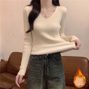 春秋冬保暖加绒加厚v领毛衣女内搭打底衫修身短款低领针织衫上衣