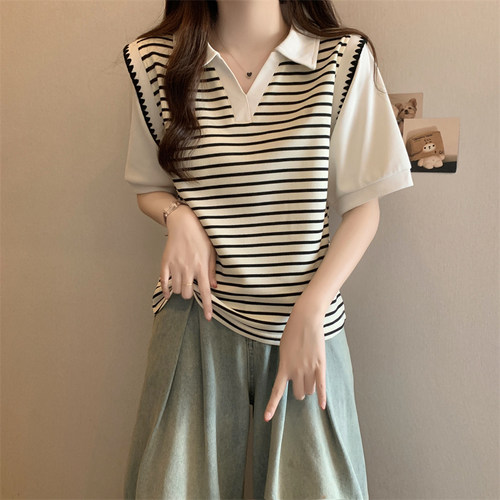 宽松正肩假两件polo领短袖t恤女