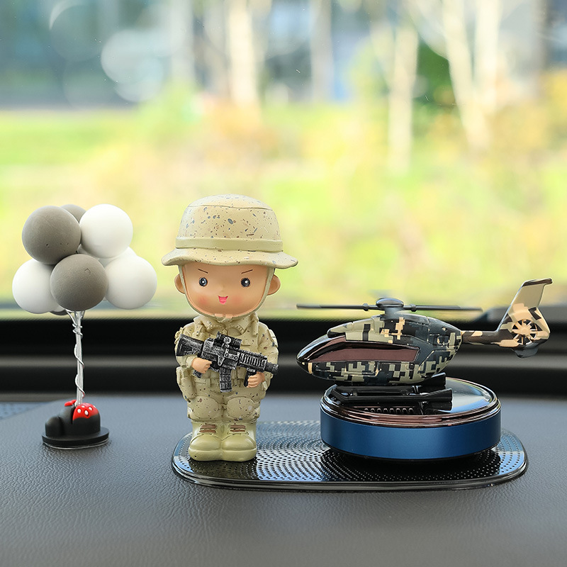 汽车摆件特种兵公仔用品个性小兵卡通树脂人偶迷彩兵男士车内装饰