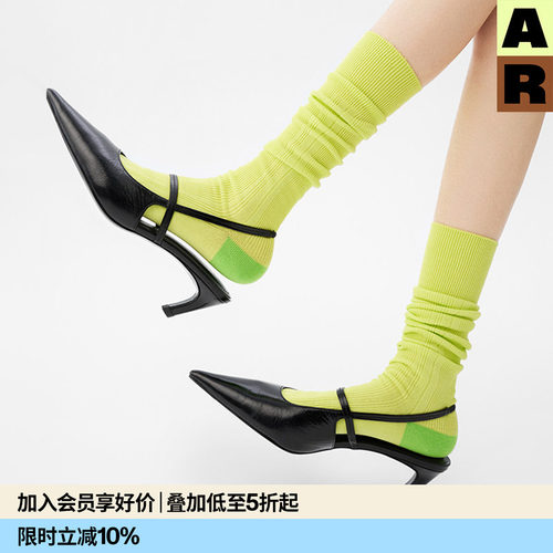 AlmondRocks红色新年长筒袜莱卡