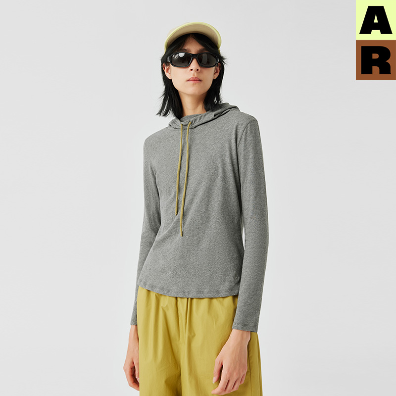 AR连帽堆堆领长袖打底衫