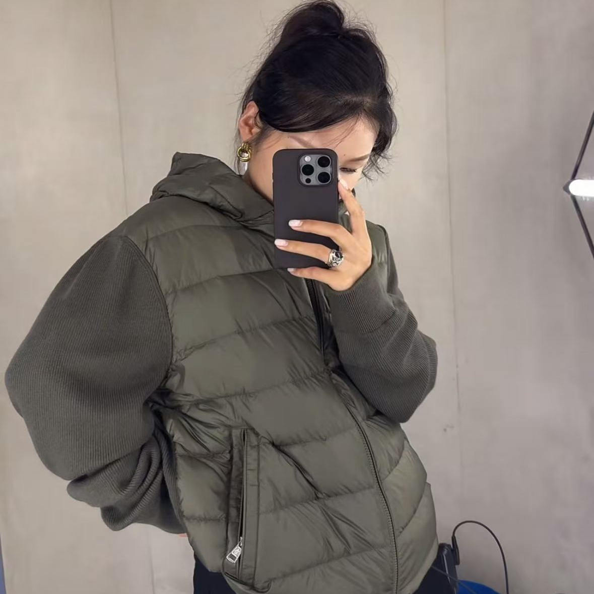 2025年新款90白鸭绒针织拼接轻薄羽绒服男女同款连帽加厚夹克潮