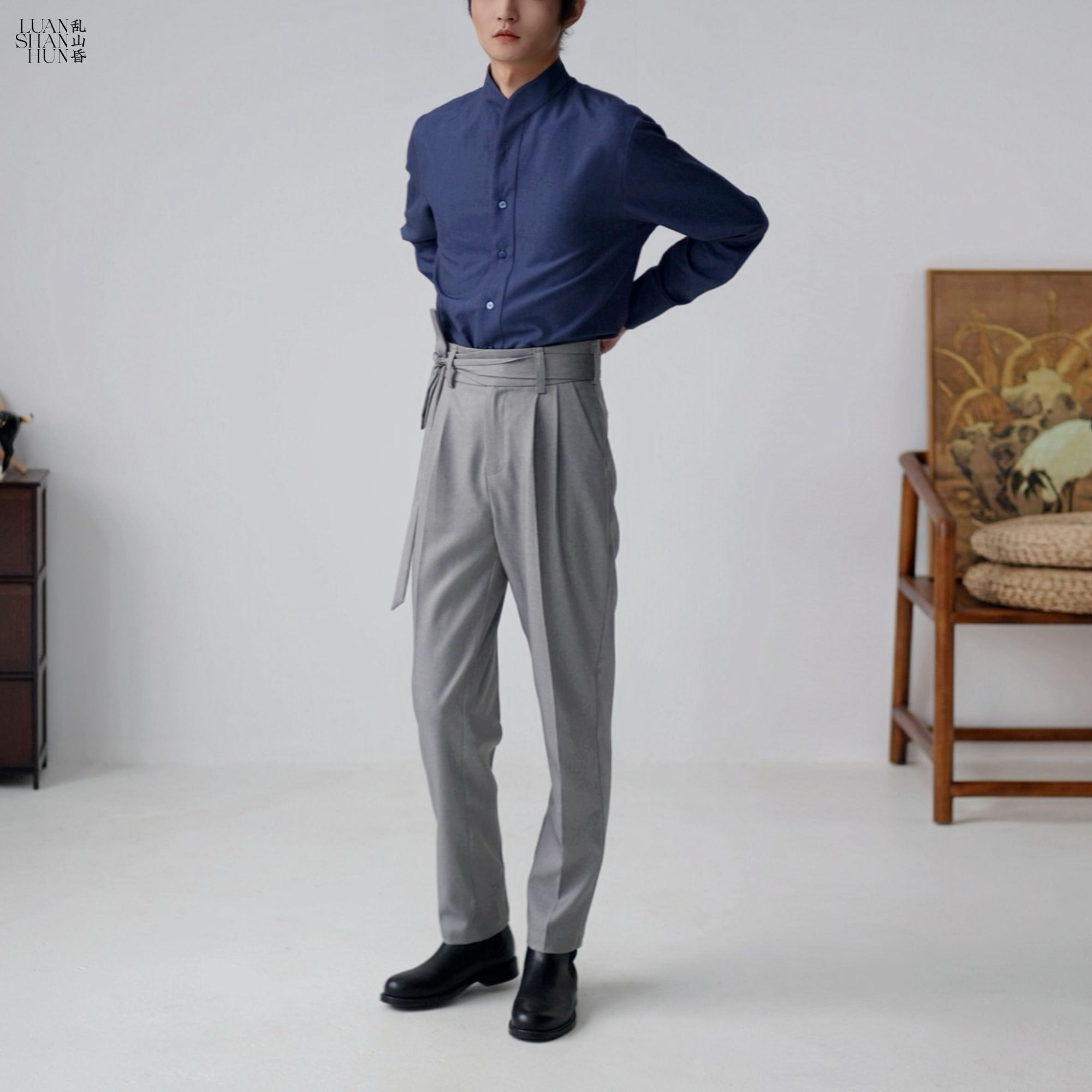 乱山昏 新中式轻国风隐藏式固定扣双褶修饰腿型直筒裤日常男四季