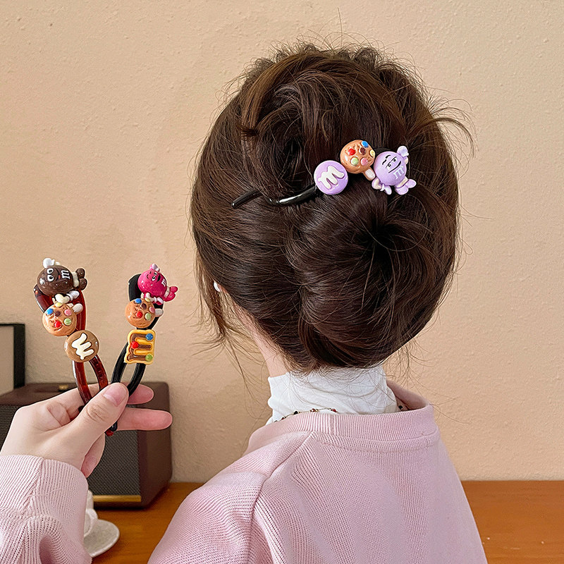 趣味卡通M豆扭扭发夹女2024新款后脑勺一字抓夹高级感鲨鱼夹头饰