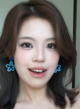 多巴胺蓝色镂空花朵耳环女2025新款爆款高级小众设计感耳钉耳饰