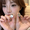 耳挂设计感耳饰 时尚 亮片银色椭圆耳钩简约日常耳环女2025新款 爆款