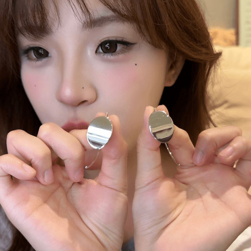 亮片银色椭圆耳钩简约日常耳环女2025新款爆款时尚耳挂设计感耳饰