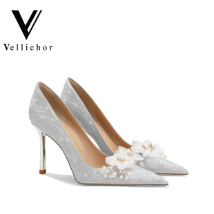 2025新款婚鞋主婚纱秀禾两穿新娘结婚花朵珍珠亮片尖头银色高跟鞋