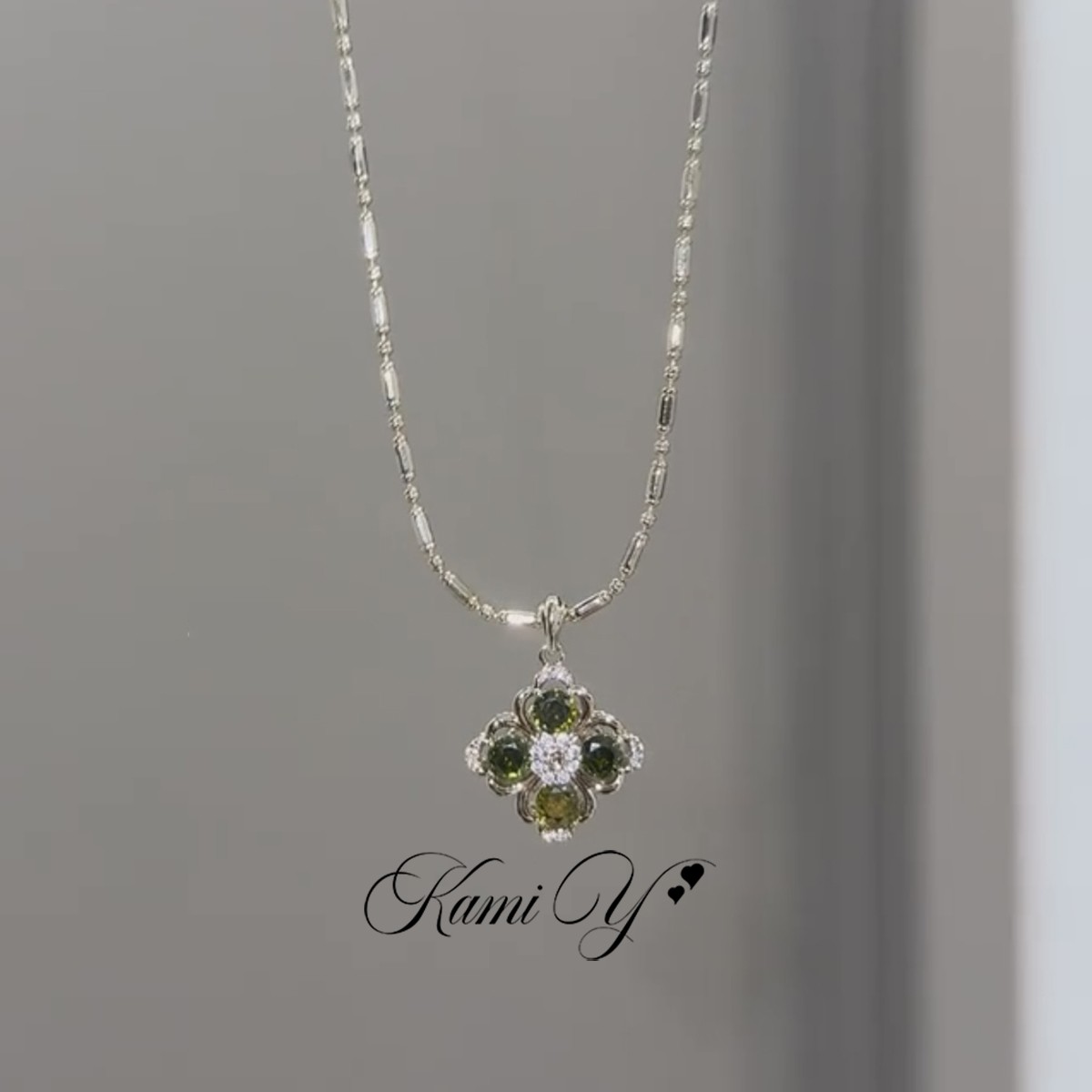 法式橄榄绿四叶花闪钻项链女森系