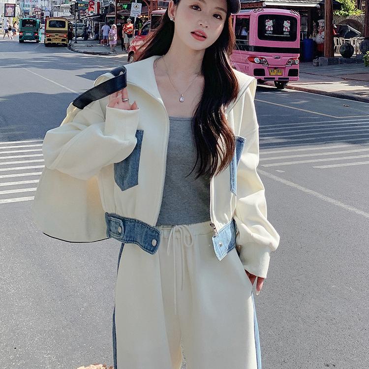 杏色牛仔拼接休闲运动套装女秋冬新款加绒加厚两件套女减龄学院风