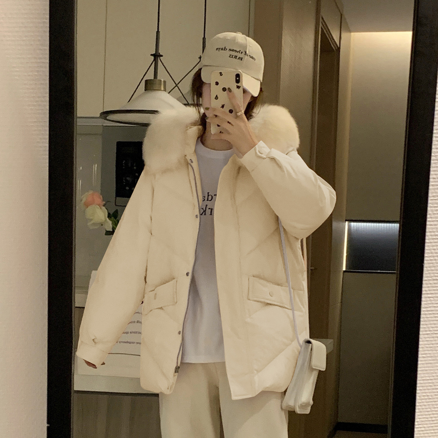 羽绒服女短款2026新款白鸭绒加厚时尚大毛领小个子洋气冬季外套