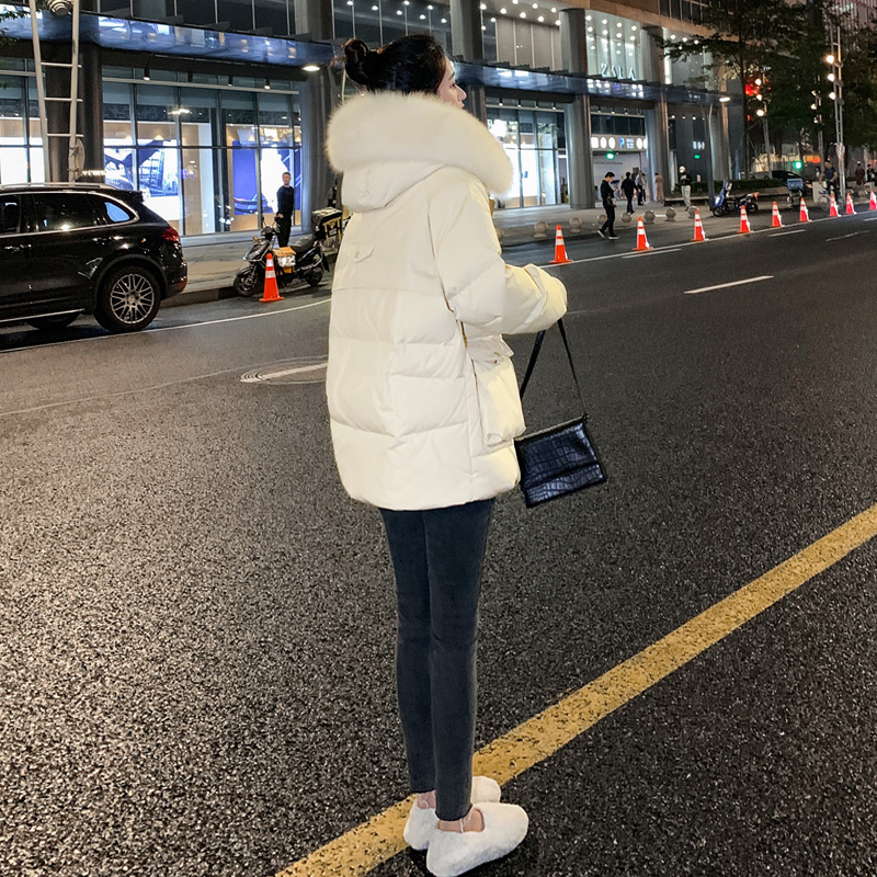 羽绒服女短款2020年新款韩版宽松加厚时尚白鸭绒茧型小个子外套