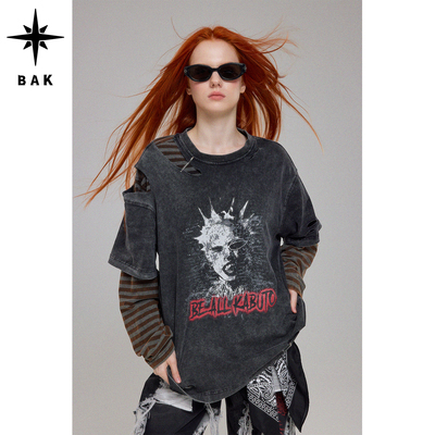 BAK原创设计 “无序音符”条纹拼接假两件洗褪破洞针织上衣打底衫