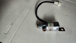 适于重汽豪瀚豪沃TH7汕德卡气喇叭电磁阀总成