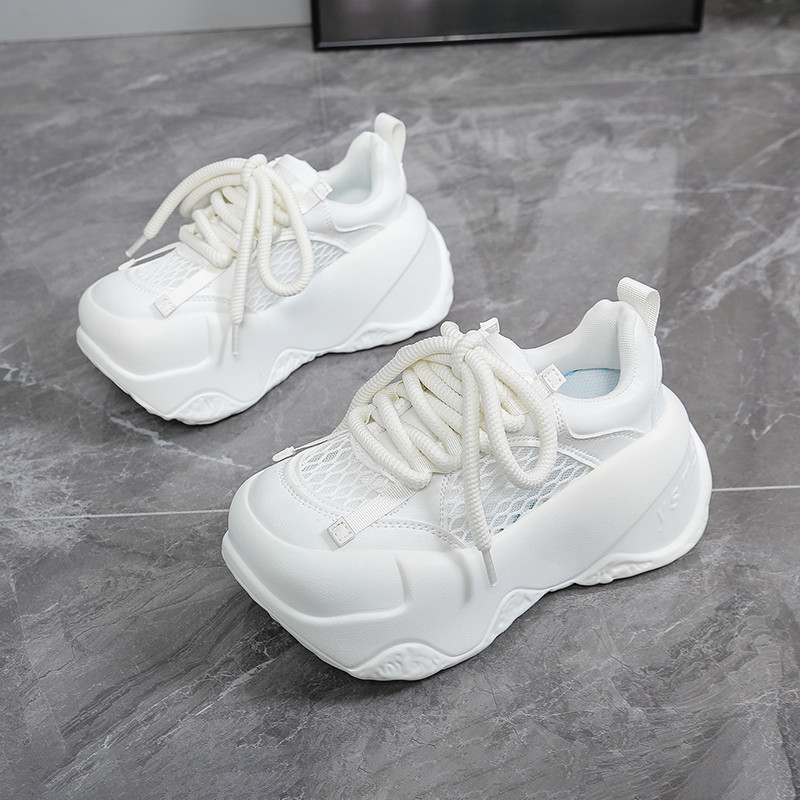 夏季厚底小白鞋子女款2026新款配裙子增高网面老爹鞋百搭透气板鞋