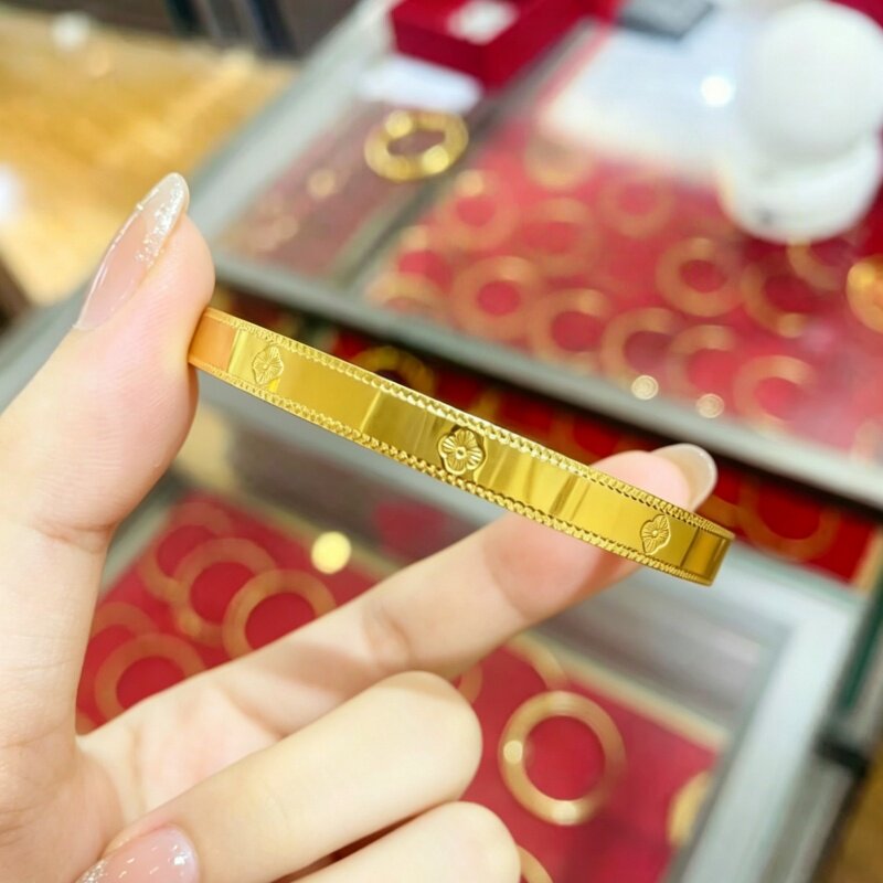 金包银四叶草手镯女幸运草转运镯子实心素圈光面手环女友生日礼物