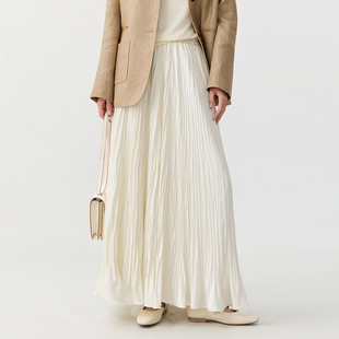 行走滤镜仿缎面皱褶半身裙女2026春装 遮胯大裙摆休闲拖地裙0317r