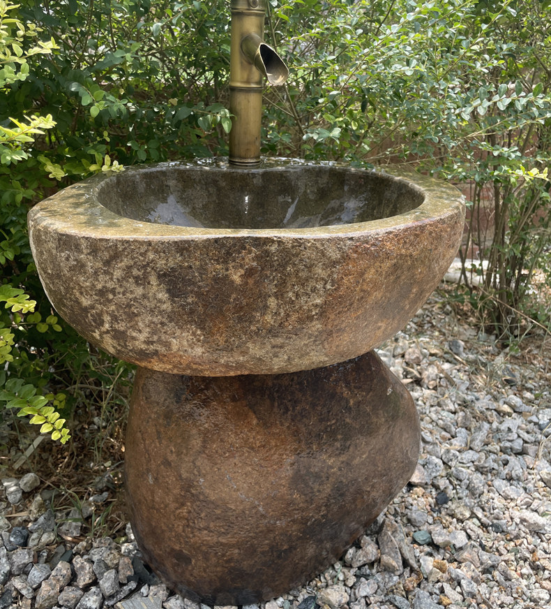 儿童洗手盆户外庭院石材水池石头立柱落地洗面盆天然鹅卵石盆复古