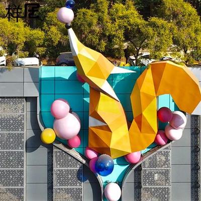 商场户外景观玻璃钢雕塑定制卡通人物鹿动物网红大型不锈钢雕塑摆