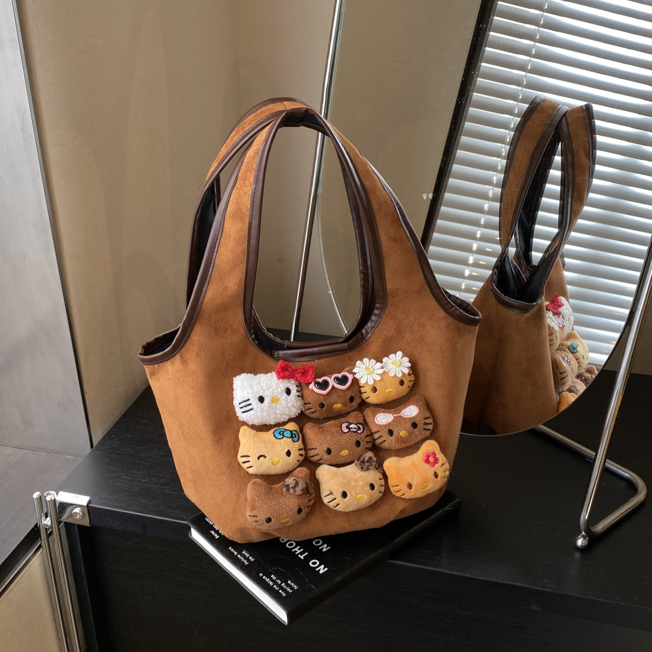 秋冬季大容量HelloKitty手提包包女2025新款百搭小众可爱手挎拎包