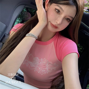 辣妹露脐上衣 马蹄梵文撞色插肩短袖 T恤女夏短款 修身 显瘦百搭薄款