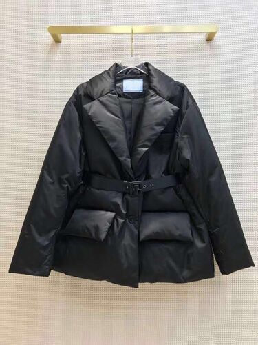 Fashion Brand Series 2021 Autumn and Winter New Triangle Log